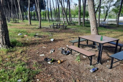 Bursa İznik gölü kenarında çöp yığınları!