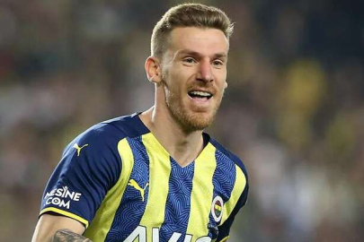 Serdar Aziz 3 yıl daha Fenerbahçe'de