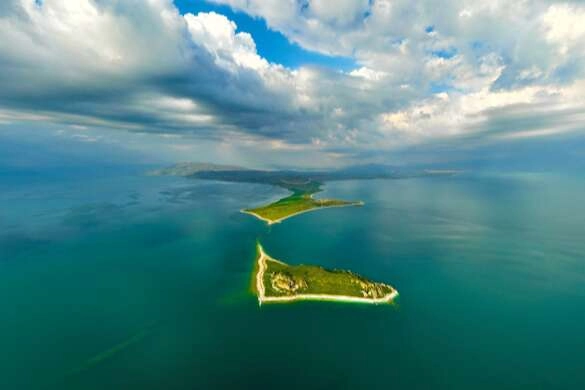 Van'ın el değmemiş adası Maldivler'i aratmıyor