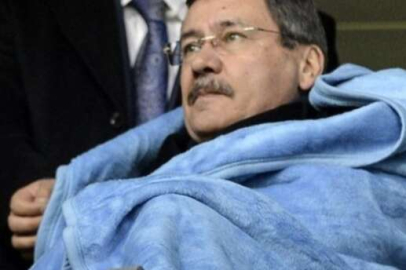 Melih Gökçek, kendisini jelibon çıkışı sebebiyle eleştirenlere yüklendi