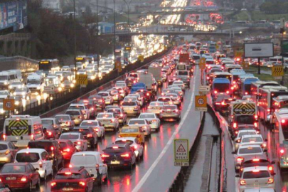 Otoyollarda yeni hız sınırı uygulaması yarın başlıyor