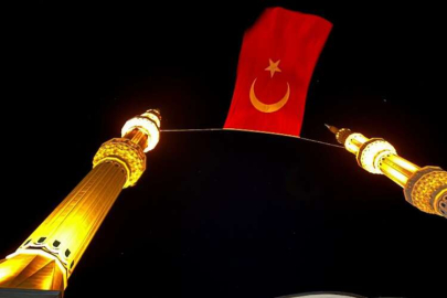 Timurtaş Paşa Camii inşaatı işçi paralarını ödeyecek para bulunamaması sebebiyle yarım kaldı