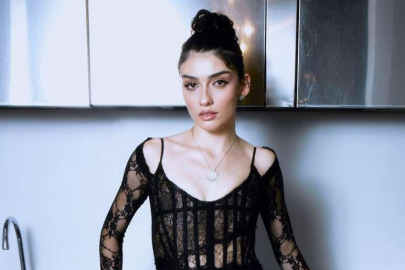 Hazar Ergüçlü’nün bikinili paylaşımı dikkat çekti