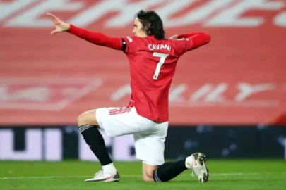 Galatasaray Edinson Cavani'yi İstanbul'a getiriyor