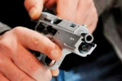 Silahını temizleyen itfaiye eri yanlışlıkla eşini öldürdü