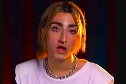 Mika Raun: Sevgilim namaz kılıyor