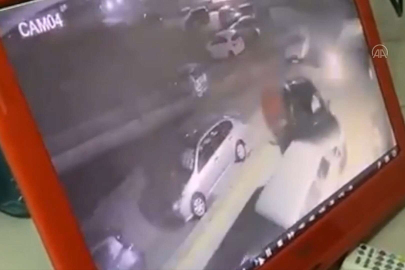 Ekseni etrafında dönen cip 4 araca çarptı