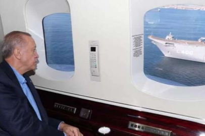 Erdoğan, TCG Anadolu Gemisi’ni havadan inceledi