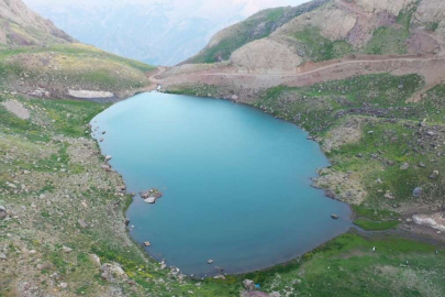 Hakkari'nin terör bölgesi artık gelin ve damatların gözdesi oldu