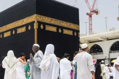 Diyanet'ten öğrencilere 'indirimli' umre