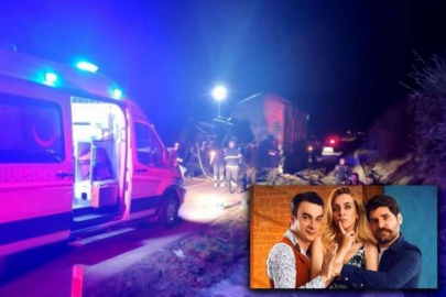 Oyuncuları taşıyan minibüs tıra çarptı!