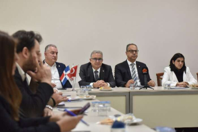 Büyükelçi Lora'dan, Bursalı firmalara Dominik'e 'Yatırım' daveti