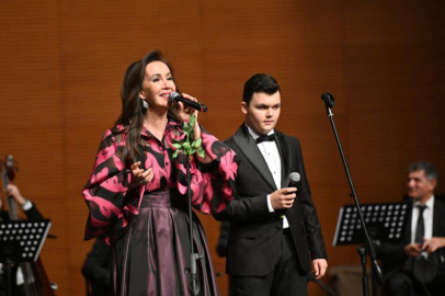 2022’yi Duayen Sanatçılarla Birlikte En Güzel Şarkılarla Uğurladılar