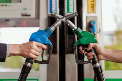 2022'de motorin litre fiyatlarındaki yükseliş yüzde 73, benzin fiyatı artışı ise yüzde 44 oldu!