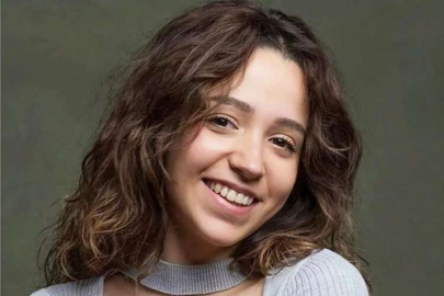 Zeynep Bastık'ın beyaz külodu Ekşi Sözlük'te gündem oldu