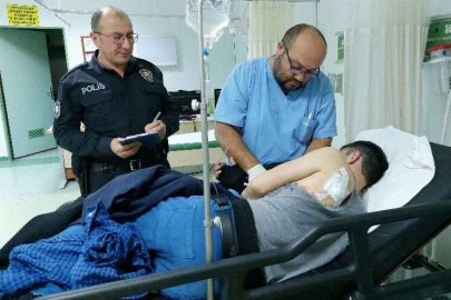 Babası parasını gasp etti, oğlu sırtından bıçakladı!