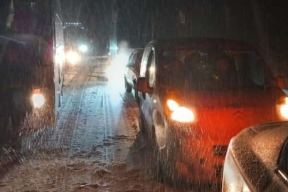 Ankara-Sivrihisar yolunda ulaşıma kar engeli