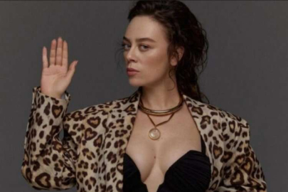 Demet Evgar kızı Mavi ile ilk kez görüntülendi