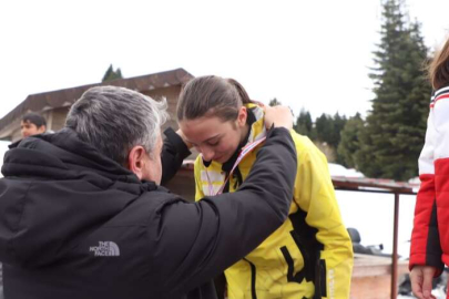Kış sporlarının merkezi olan Uludağ'da madalyalar sahibini buldu