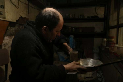 Baba yadigarı mesleğini 47 yıldır sürdürüyor