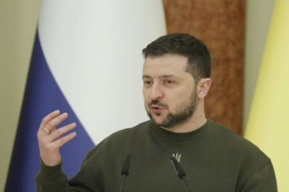 Zelenski, 3 valiyi görevden aldı