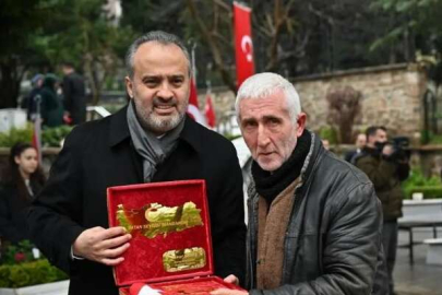 Başkan Aktaş'tan 18 Mart paylaşımı: Şehitliği ziyaret ettik!