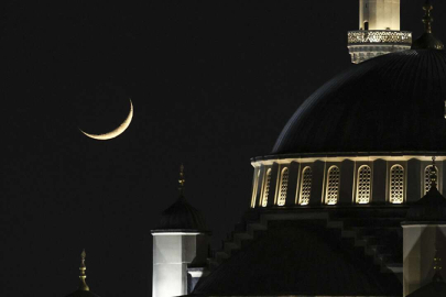 Ramazan hilali önce Büyük Okyanus'ta görülecek