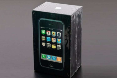 İlk iPhone 54 bin dolara satıldı