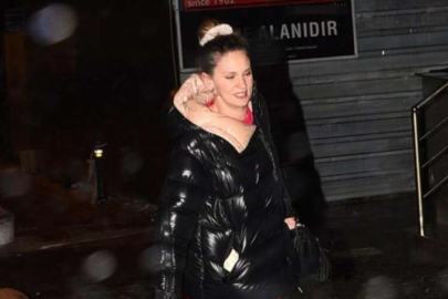 Farah Zeynep Abdullah sorular karşısında sessiz kaldı