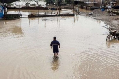 Peru'da tropik Yaku Kasırgası'nın yol açtığı sellerde 65 kişi hayatını kaybetti