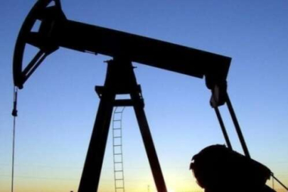 Petrol, Fed faiz kararı öncesi düşüşte