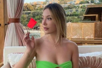 Yasmin Erbil aşka geldi! Yasmin Erbil ve Yiğit Poyraz İtalya'da samimi pozlar verdi..