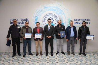 Deprem Bölgesinde Arama Kurtarma Çalışmalarına Katılan Personelimize Teşekkür Belgesi