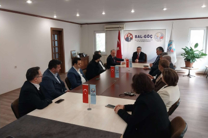 Prof. Dr. Yüksel Özkan'dan BAL-GÖÇ'e ziyaret