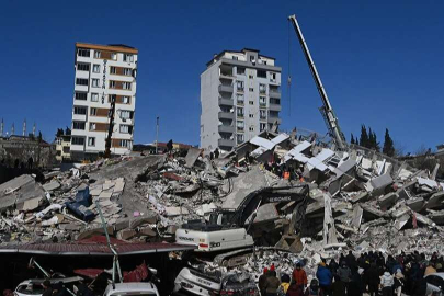 Deprem soruşturmalarında tutuklu sayısı 317'ye yükseldi