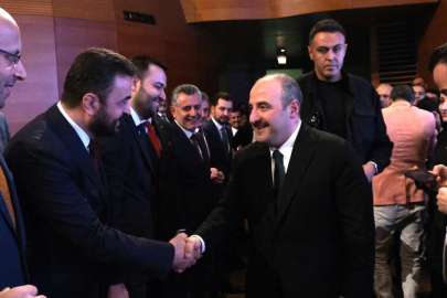 Mustafa Yıldırım, “Gönüller Yapmaya Geliyoruz”