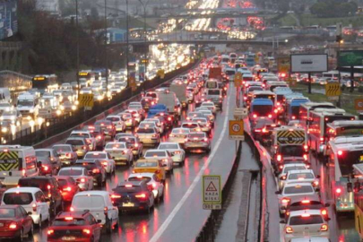 20 yaş üzeri arabası olanlar için flaş talep