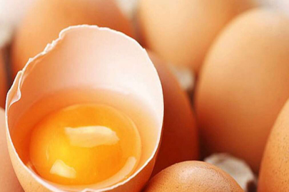 Atalardan kalan şifa! Yanık ve yara izlerine çare: Yumurta yağı! Sarısını ayırıp böyle pişirin...