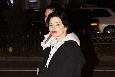 Merve Boluğur'dan ilginç ayakkabı