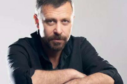 Oyuncu Nejat İşler'in 'Hayatıma dokundu' dediği sekiz film