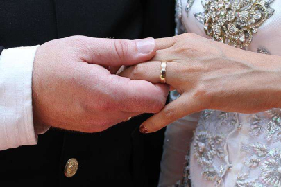 Damat, düğün töreninde gelin ve sağdıcın ihanetini ifşa etti!