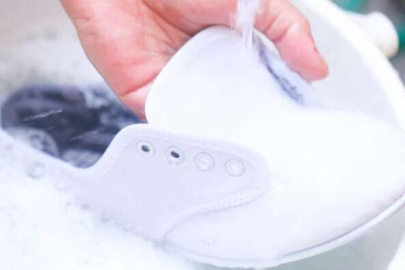 Yazın çilesi: Beyaz ayakkabı temizliği!