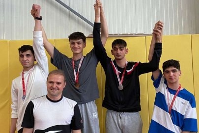 Tatamide çifte başarı