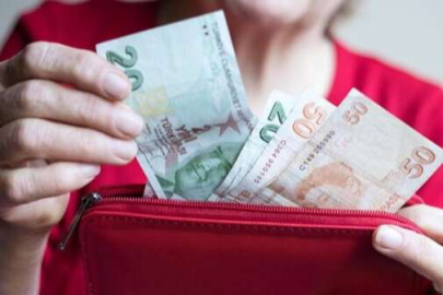 Emekli bayram ikramiyesinde zam kesinleşti!