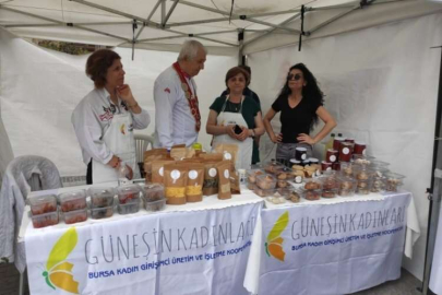 'Türk Mutfağı Haftası' etkinlikleri Emir Sultan Meydanı'nda devam ediyor