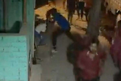 Kız çocuğu, sokakta defalarca bıçaklanarak öldürüldü