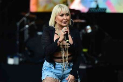 Bursa’da 90’lar 2000’ler Türkçe Pop Festivali'nde yıldızlar geçidi