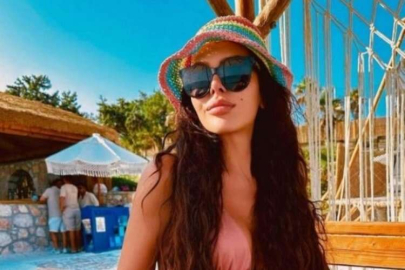 Selin Ciğerci bikinisi ile tepki çekti!