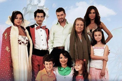 Bez Bebek dizisinin Nana ve Emre'si yıllar sonra buluştu! İkilinin değişimi olay oldu....