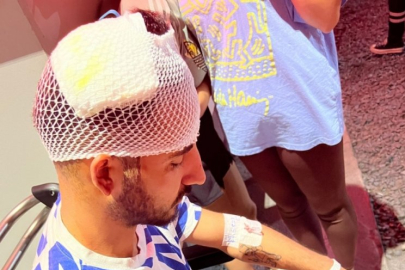 Balkondan atılan tüp seyir halindeki sürücünün kafasına düştü!